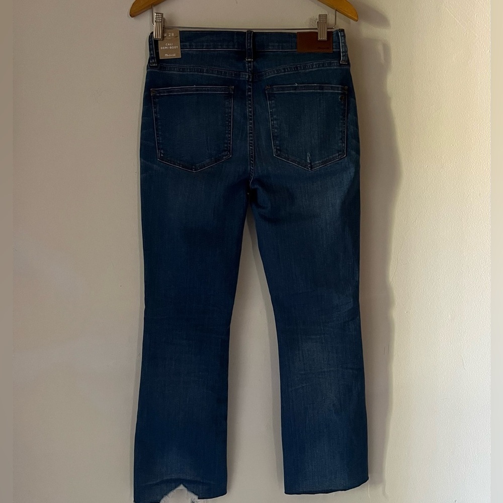 NWT Madewell Cali Demi Boot Distressed Jeans Sz 28 Raw Hem Button Fly New - Picture 2 of 15
